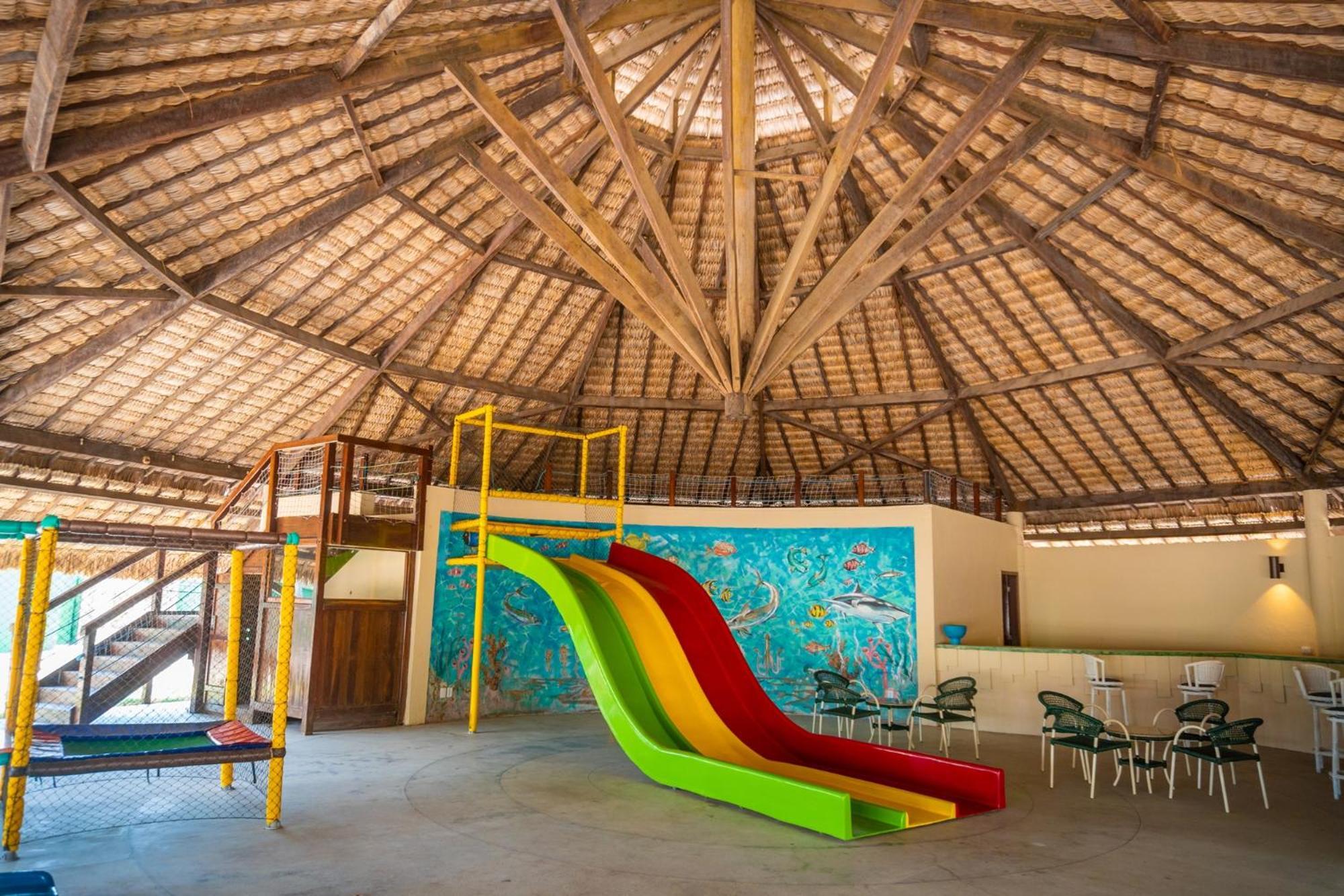 Sun City Rota Das Emocoes Camocim Exterior photo